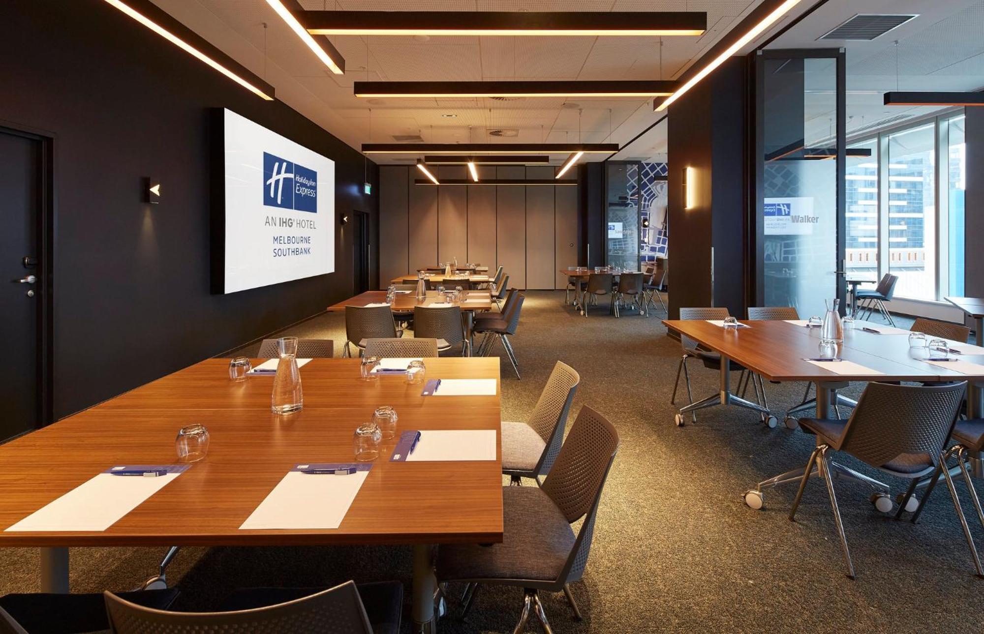 Holiday Inn Express Melbourne Southbank By Ihg Esterno foto